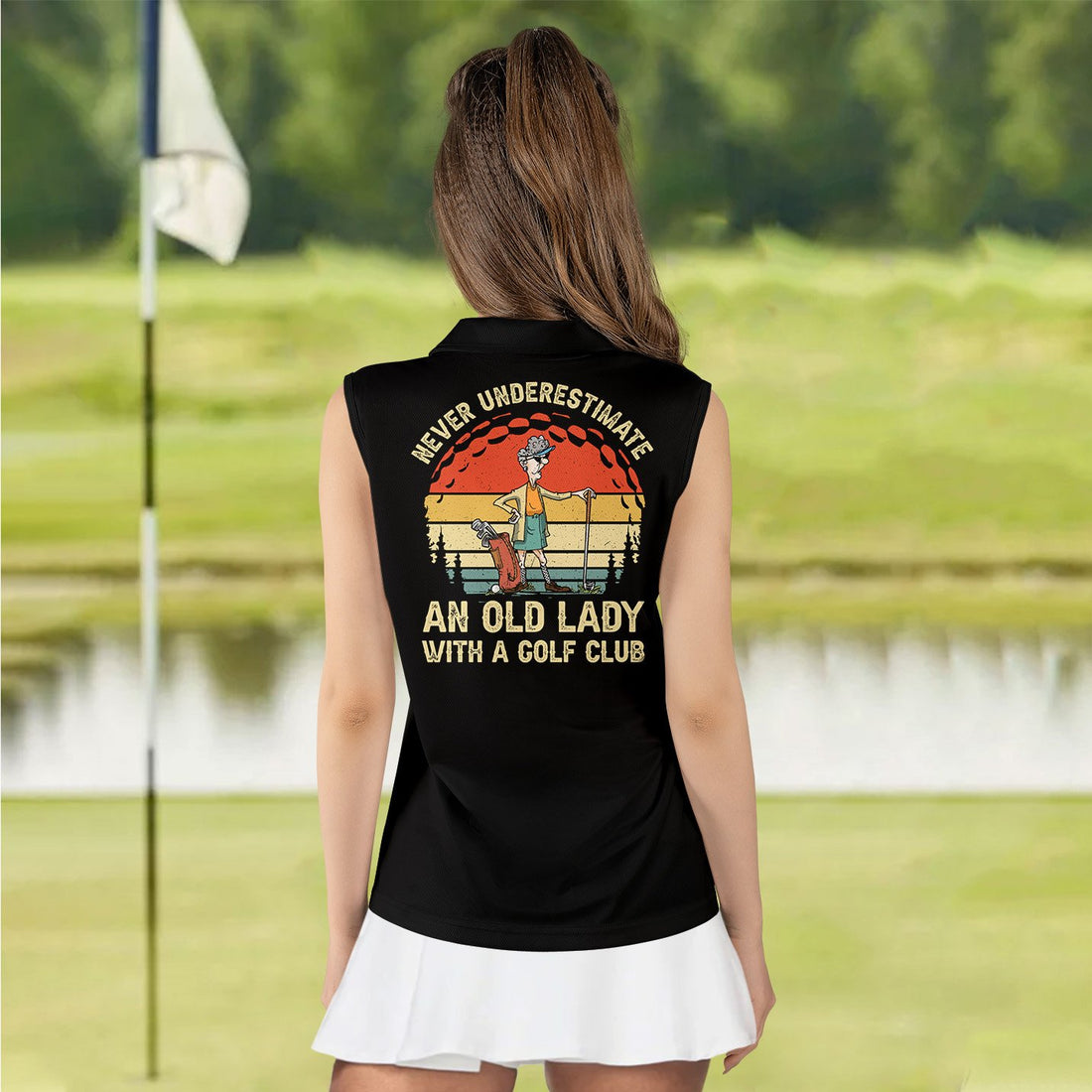 RETRO STYLE NEVER UNDERESTIMATE AN OLD LADY WITH A GOLF CLUB WOMEN Polo Shirt LVH180501